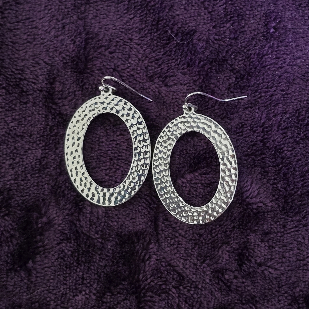 💜 3 for $15 | Hammered Silver Oval Earrings